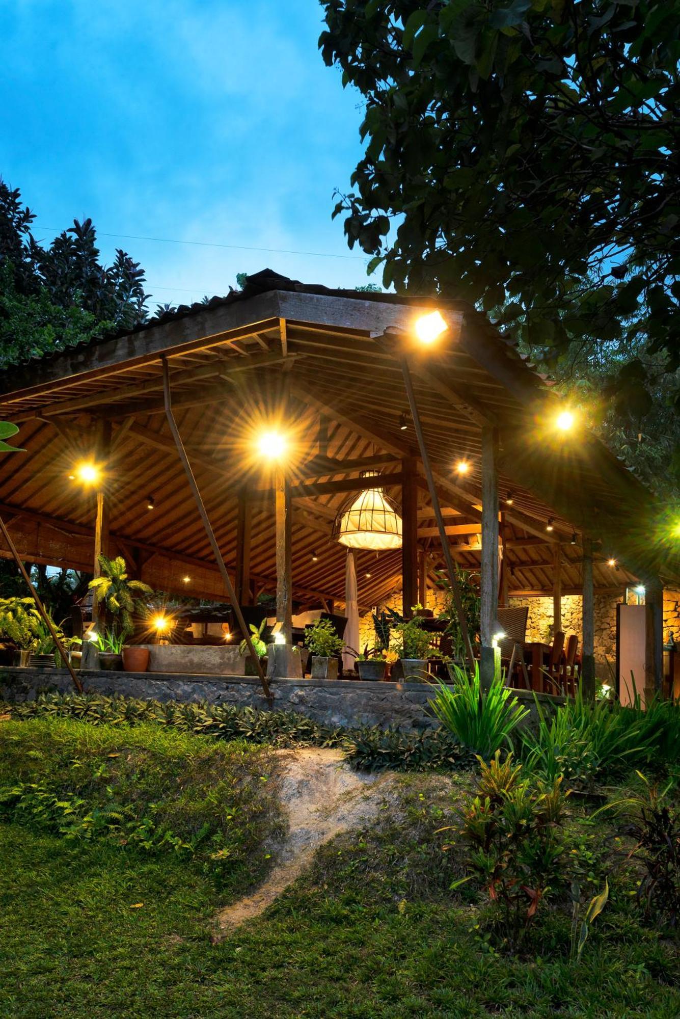 Villa Blue Steps Yogyakarta Dış mekan fotoğraf